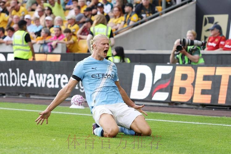 2-0！哈兰德高挂免战牌，新10号爆发，6战造5球，曼城晋级四强